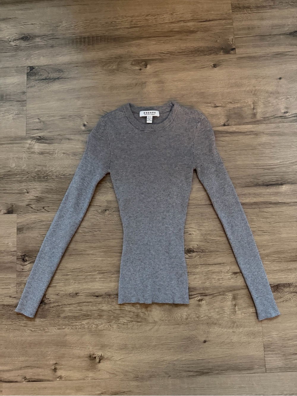 Escape Slim Ribbed Long-Sleeve Top in Gray